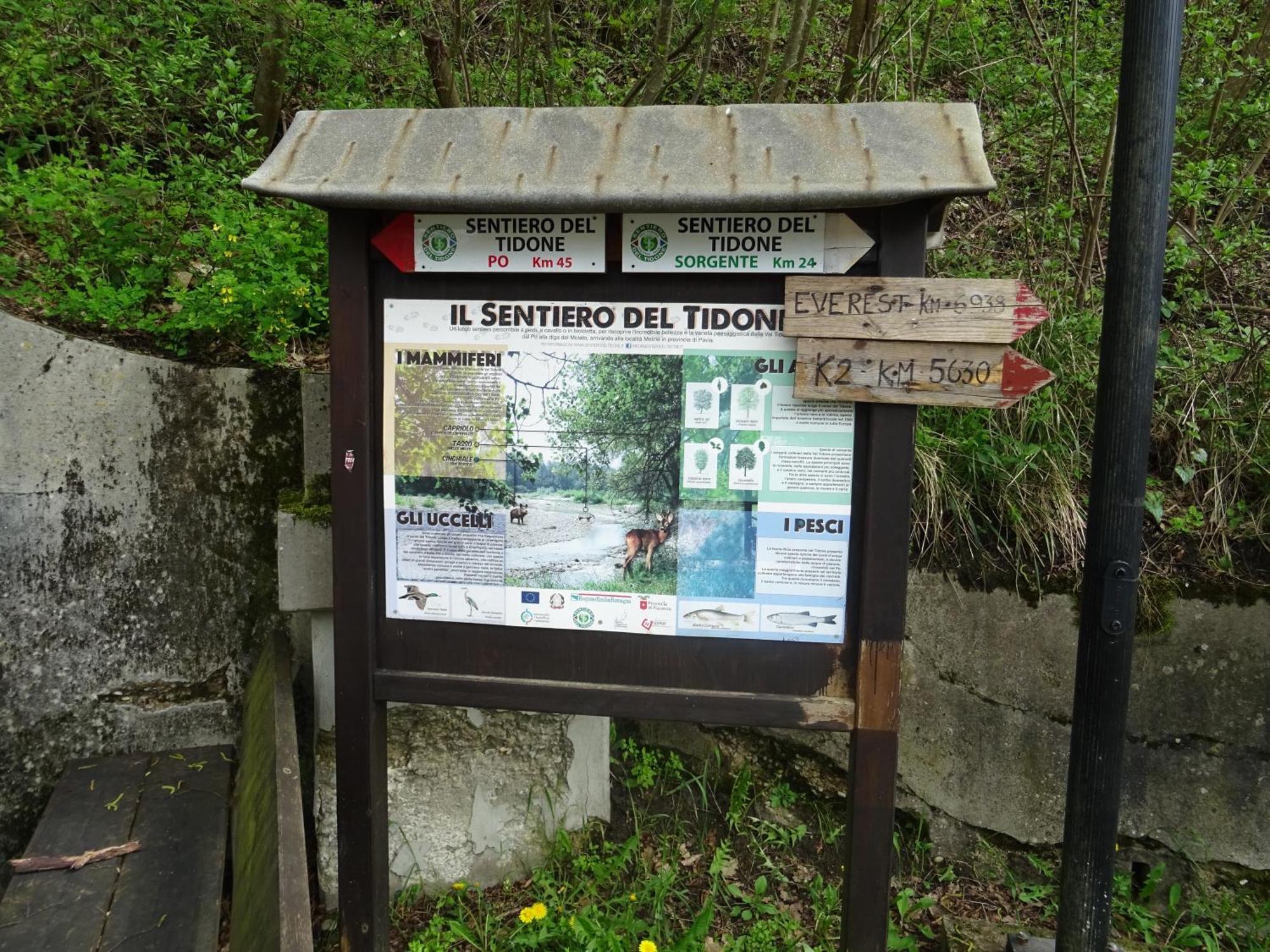 Casavacanzedezza Montecalvo Versiggia Exterior foto